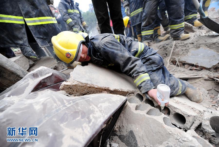 （新华网）（1）宁波塌楼事故导致一死一伤