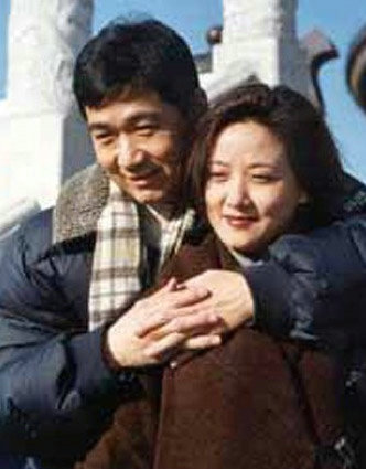 女星继母生活揭秘