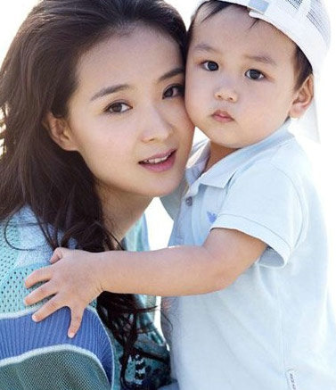 女星继母生活揭秘