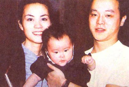 王菲前夫窦唯陪酒筹钱为女庆生 李宗盛纵容女儿私奔