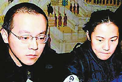 王菲前夫窦唯陪酒筹钱为女庆生 李宗盛纵容女儿私奔