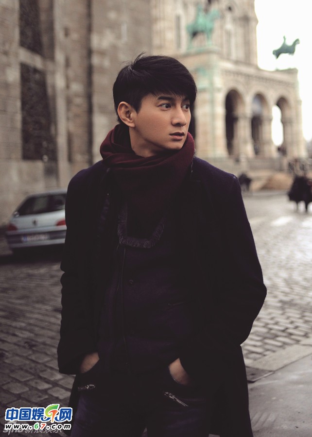 吴奇隆帅气街拍