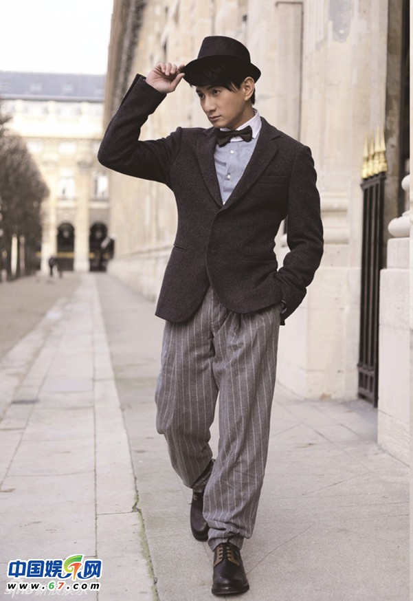 吴奇隆帅气街拍