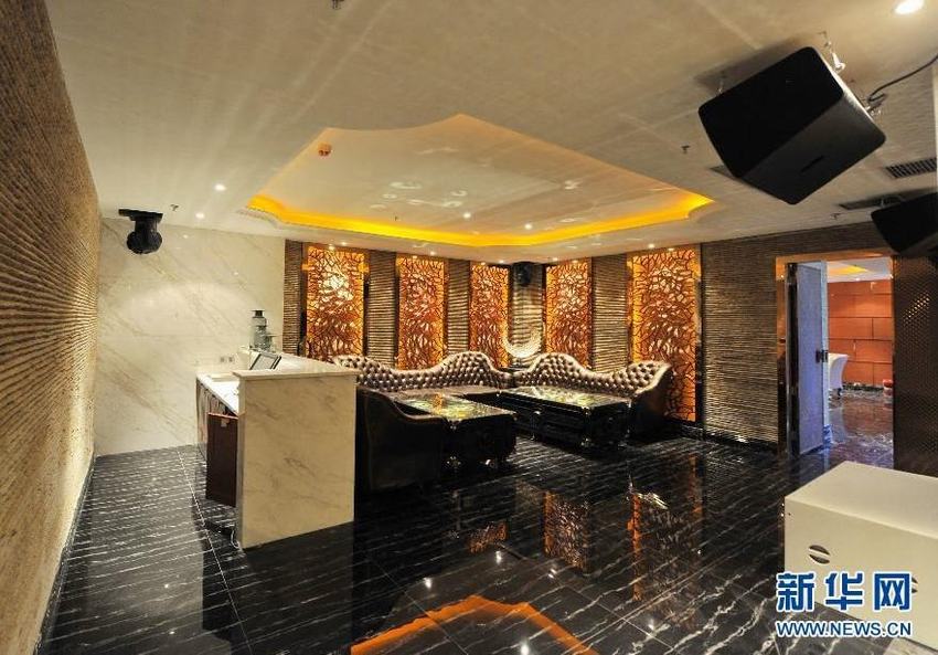 小沈阳参股高档酒吧内景曝光 私密包间可供百人同欢