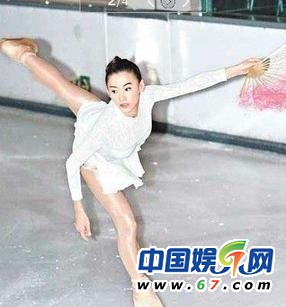 女星名模摔倒尴尬瞬间