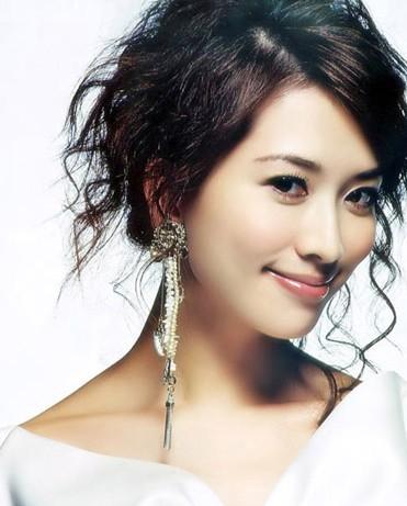 曝明星神奇驻颜术：金喜善输血 刘德华打回春针