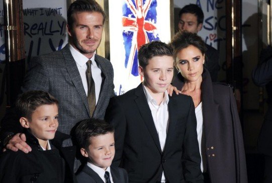 贝克汉姆三子入读学校被拒绝 因夫妇知名度太高