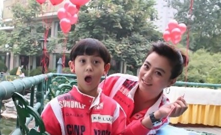 李玲玉混血儿子