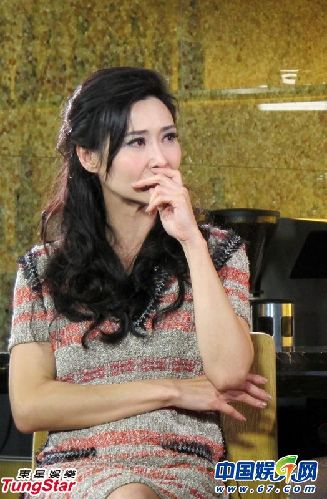 叶玉卿痛哭否认老公胡兆明破产