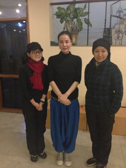 王菲赵薇印度朝圣 小四月李嫣同行