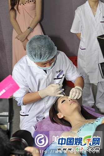 Rose人妖因《泰囧》爆红曾是“人妖皇后” 男友系东北小伙