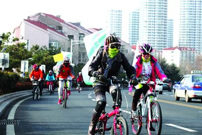 150名“绿色骑士”骑行24公里 150名“绿色骑士”骑行24公里