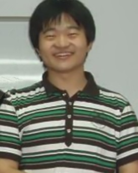 曝牛群07年已离婚情史揭秘 26岁儿子近照曝光(组图)