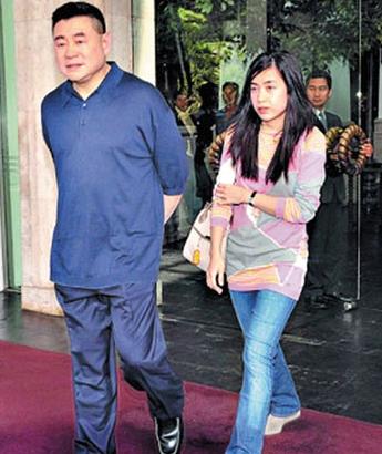 刘銮雄得贵子 欲爱女7400万钻石