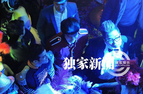 范冰冰与两位帅哥零交流