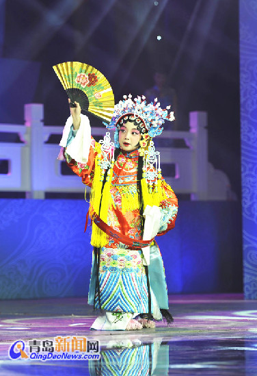 “利客来杯”青岛市首届戏曲票友电视大赛颁奖典礼 “利客来杯”青岛市首届戏曲票友电视大赛颁奖典礼