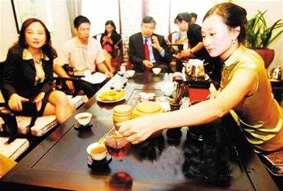 青岛各私人银行上山下乡抢财主 青岛各私人银行上山下乡抢财主