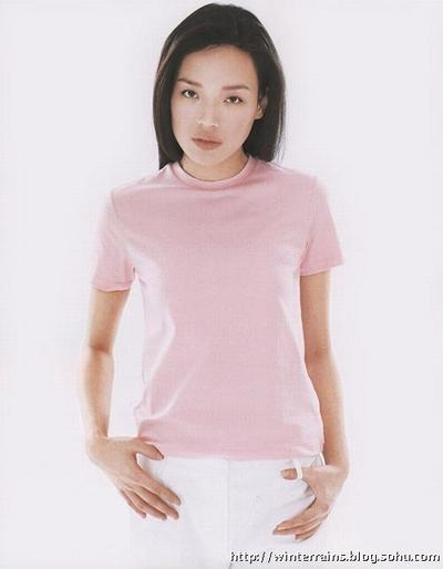 舒淇昔日叛逆童年照曝光 曾因打架被开除遭父母“棍棒教育”