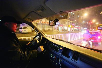 新规首日0罚单 新规首日0罚单