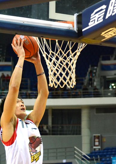 双星斩首信心爆棚 麦蒂放言坚守青岛