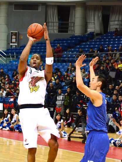 双星斩首信心爆棚 麦蒂放言坚守青岛