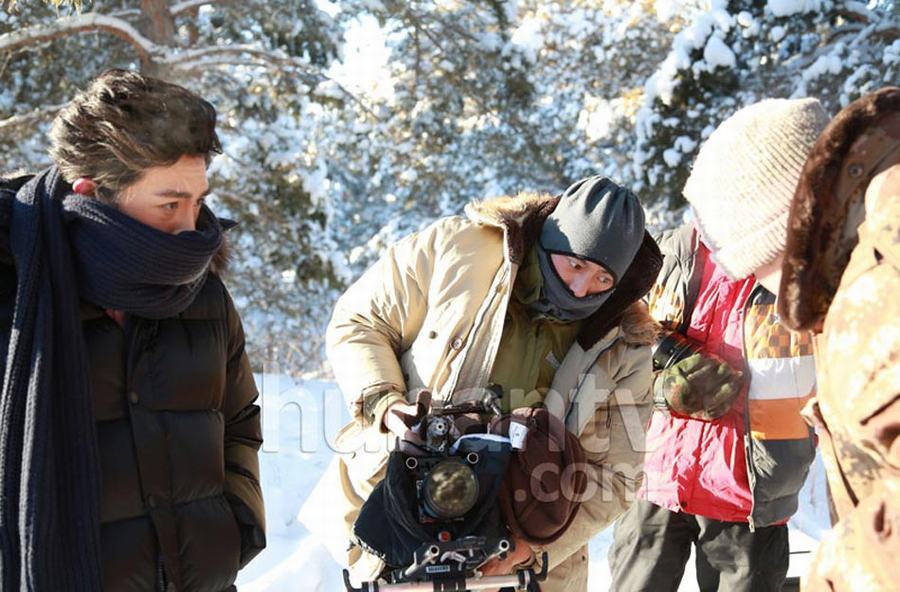 俞灏明“灾”后首次自曝高清正面照 网络语音调侃记者