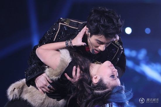 2013跨年晚会明星造型点评