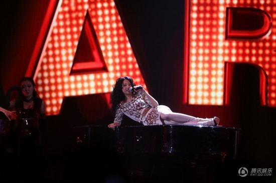 2013跨年晚会明星造型点评