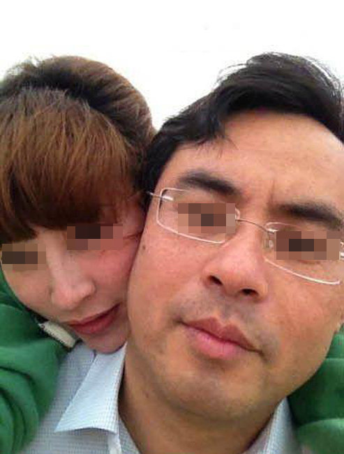 官员艳照频出 木有节操啊！