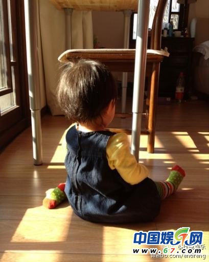 赵子琪爱女“小火星”