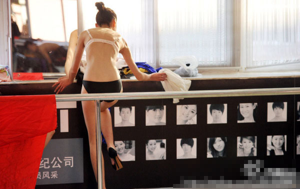 实拍艺考春光乍泄