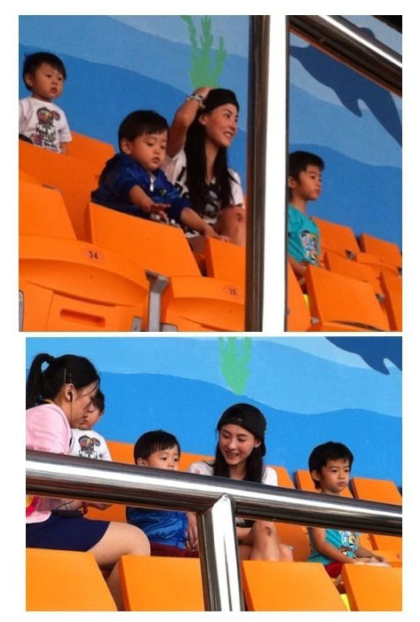 张柏芝带两个儿子去海洋公园