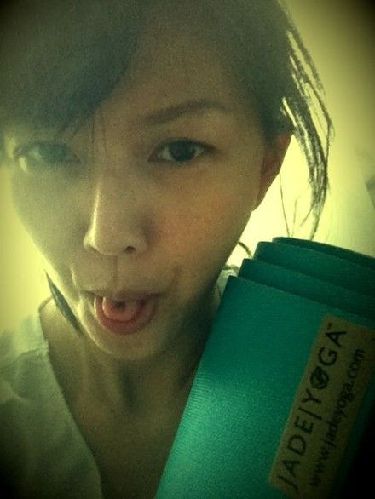 孙燕姿产后暴瘦 网友：依旧清新脱俗(组图)