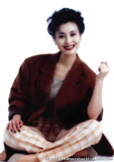 黄宏20岁女儿近照曝光 成绩出色就读播音系