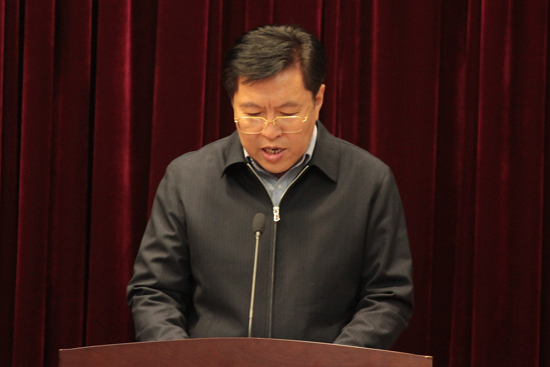 获奖代表市工商局局长于显祥发言 获奖代表市工商局局长于显祥发言