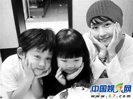 崔真实生前与一对儿女