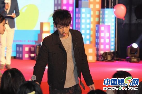 柯震东坦言暂未考虑娶萧亚轩 陈妍希钟情甄子丹大叔型