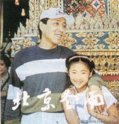 58岁陈道明与28岁女儿罕见合影 陈格为越剧团演员