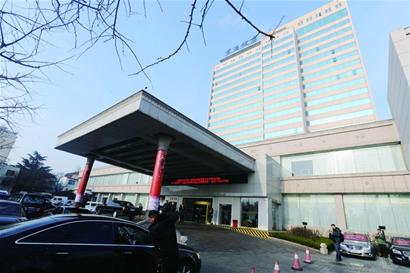 节俭开会委员议政热情高 节俭开会委员议政热情高