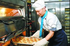 揭秘各国航母菜单