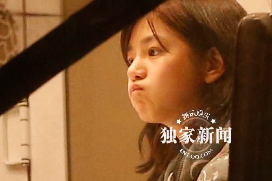 每日追星：陈妍希会陈可辛嘟嘴卖萌