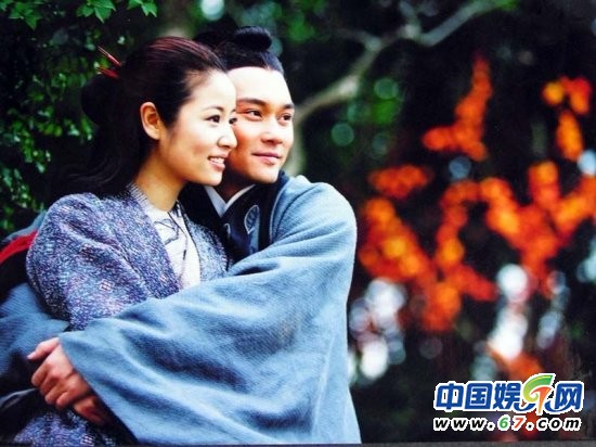 荧屏花语：古装美人争相斗艳 刘诗诗美艳如樱花范冰冰娇媚如睡莲