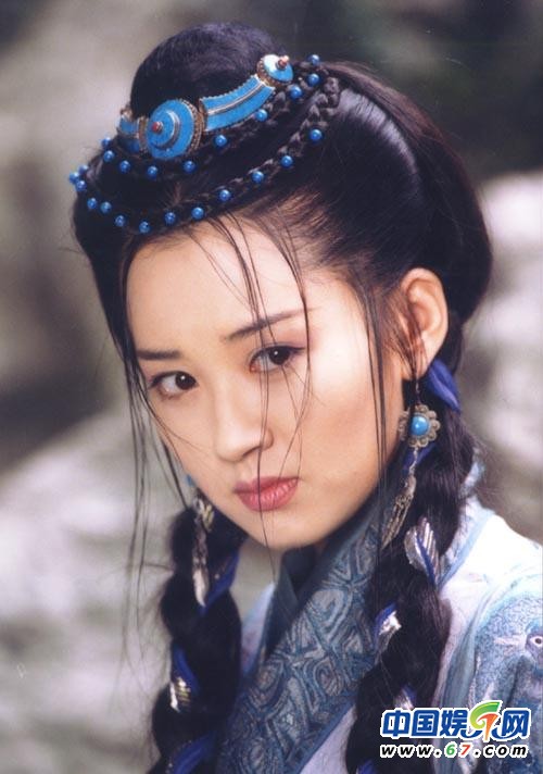 荧屏花语：古装美人争相斗艳 刘诗诗美艳如樱花范冰冰娇媚如睡莲