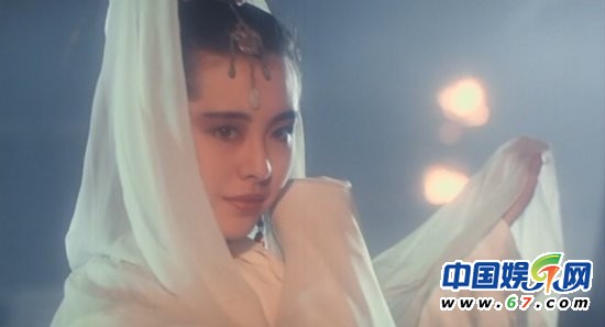 荧屏花语：古装美人争相斗艳 刘诗诗美艳如樱花范冰冰娇媚如睡莲