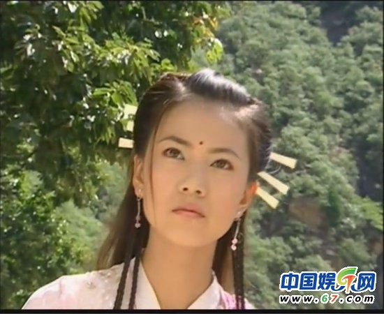 荧屏花语：古装美人争相斗艳 刘诗诗美艳如樱花范冰冰娇媚如睡莲