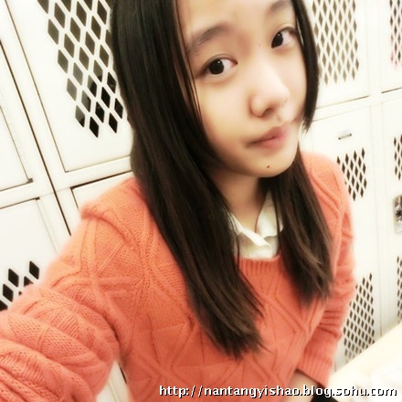 15岁的邹元清外形甜美靓丽