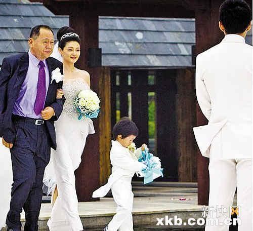 明星与亲人关系揭秘