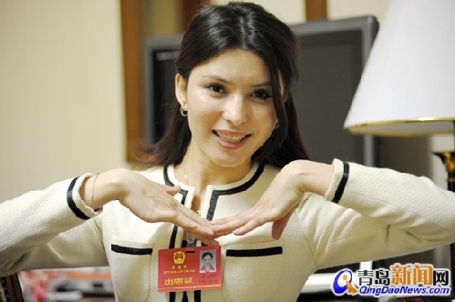 札蒂接受青岛新闻网采访