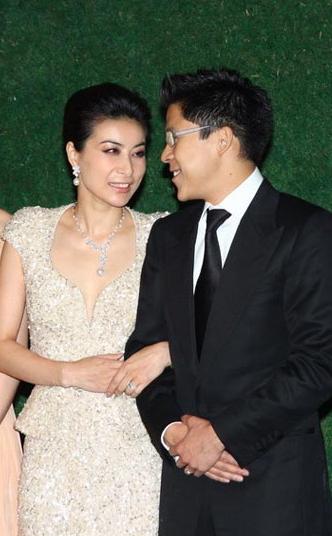 郭晶晶蜜月赶生蛇宝宝 打造亿万豪华婴儿房