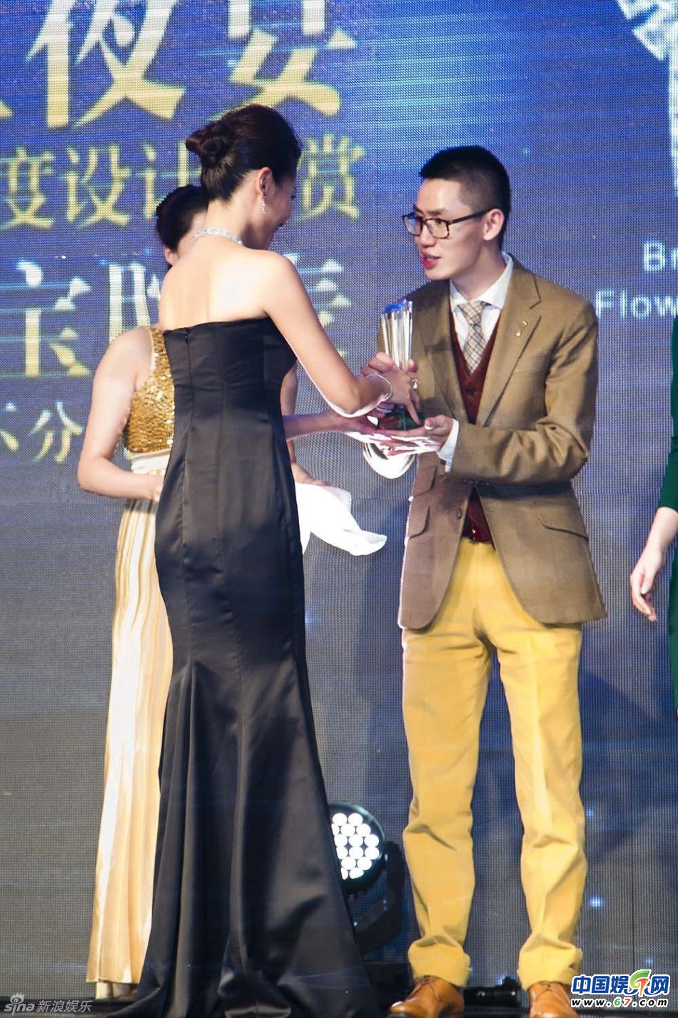 刘涛阔太范儿惊艳亮相